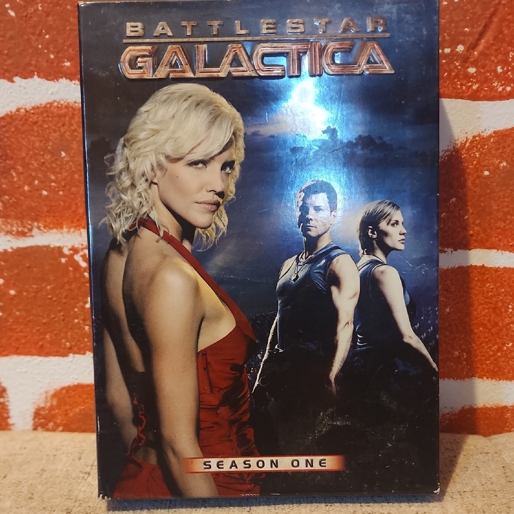 💫Battlestar Galactica Season One DVD💫